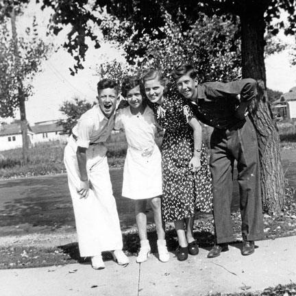 Roxana Illinois neighborhood 1935 Shell Oil Co tank farm center left refinery sounds always audible Mary Helen Smith and friends